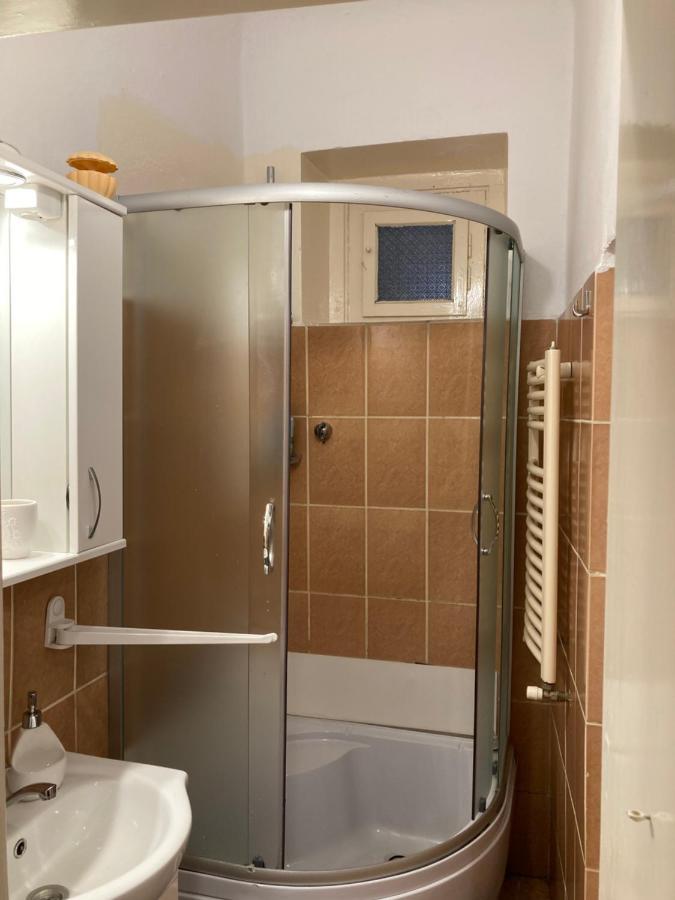 Апартаменты House Centrul Istoric Сибиу Экстерьер фото